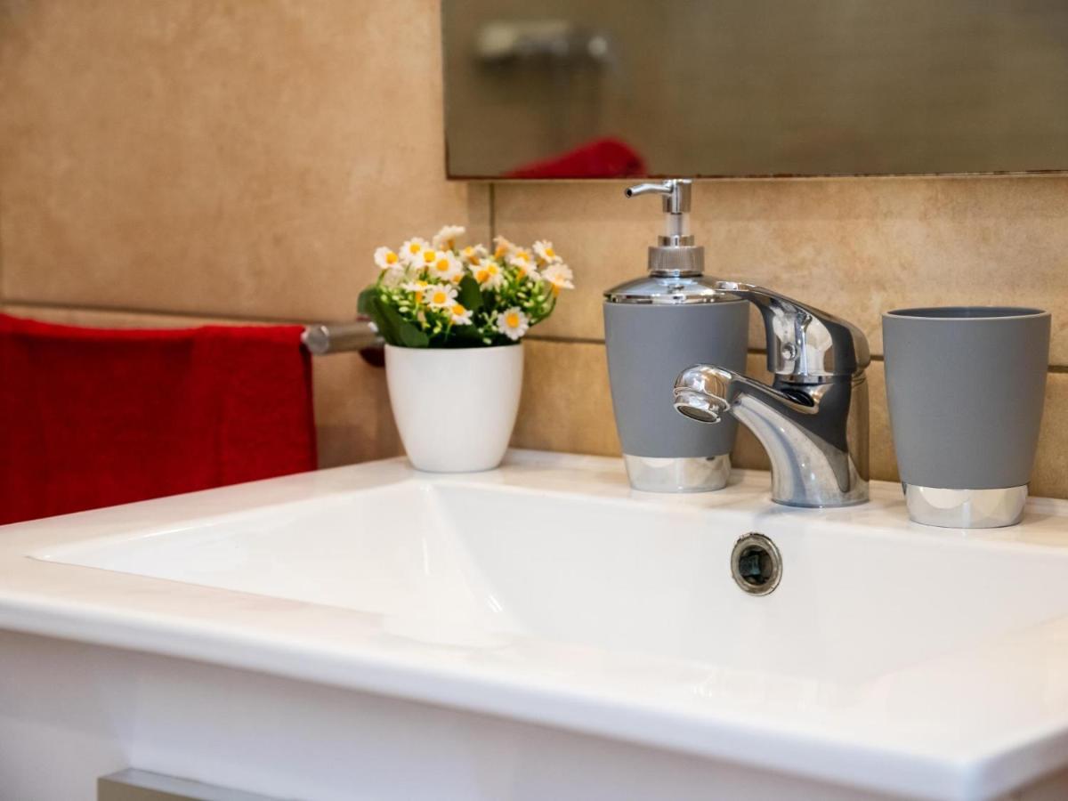 302 Modern, Light, Comfortable Studio With Swimming Pool Playa de las Americas  Exterior foto