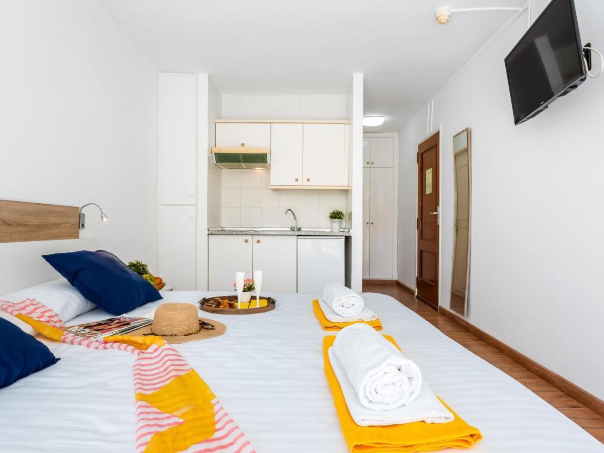 302 Modern, Light, Comfortable Studio With Swimming Pool Playa de las Americas  Exterior foto